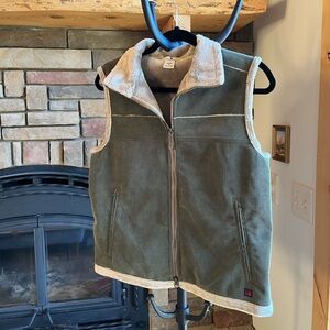 Woolrich women’s medium corduroy, olive green vest